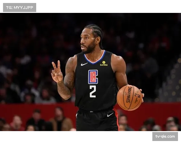 快船第三节发力击溃鹈鹕，莱昂纳德高效得到33分，乔治命中6记三分